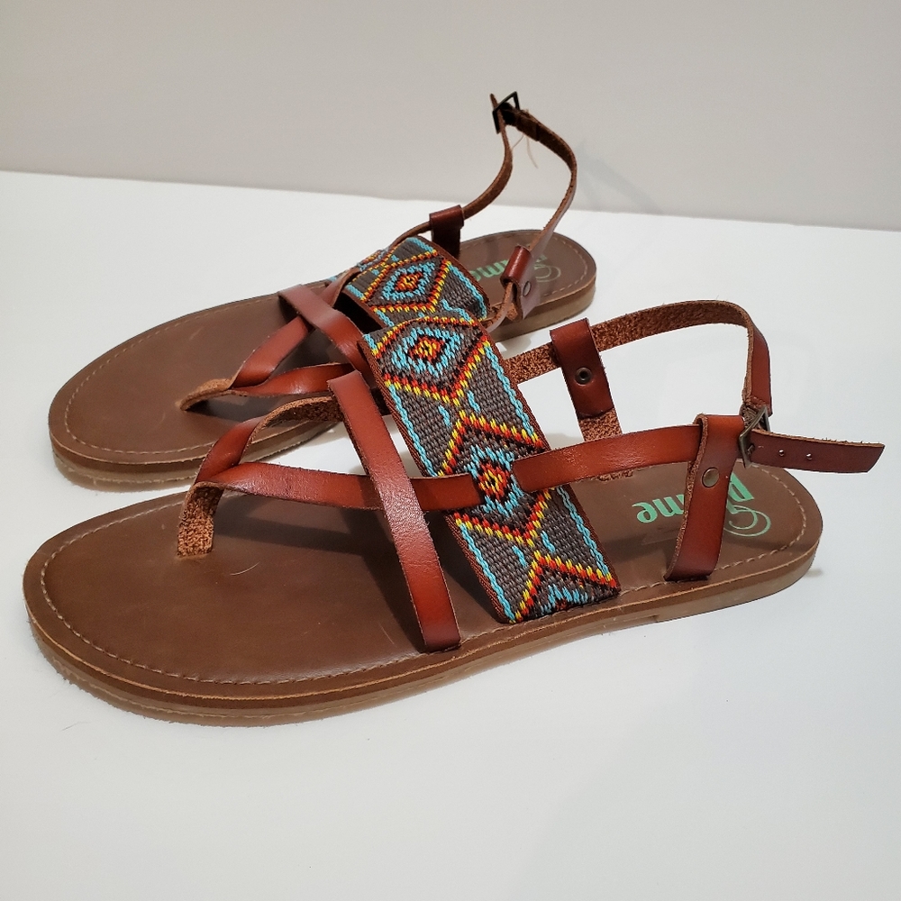 Plume by Faryl Robin Sandals Size 9M